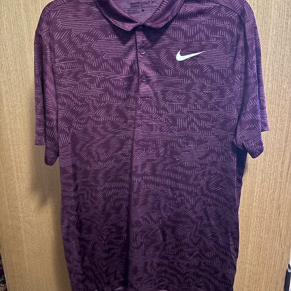 Nike Men's Maroon Patterned Polo Shirt